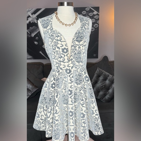 Touché Paris Fit & Flare Dress – Size L – Made in France 🇫🇷 - Picture 1 of 7